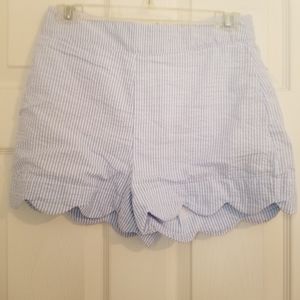 Seersucker Scalloped Shorts with Back Zipper